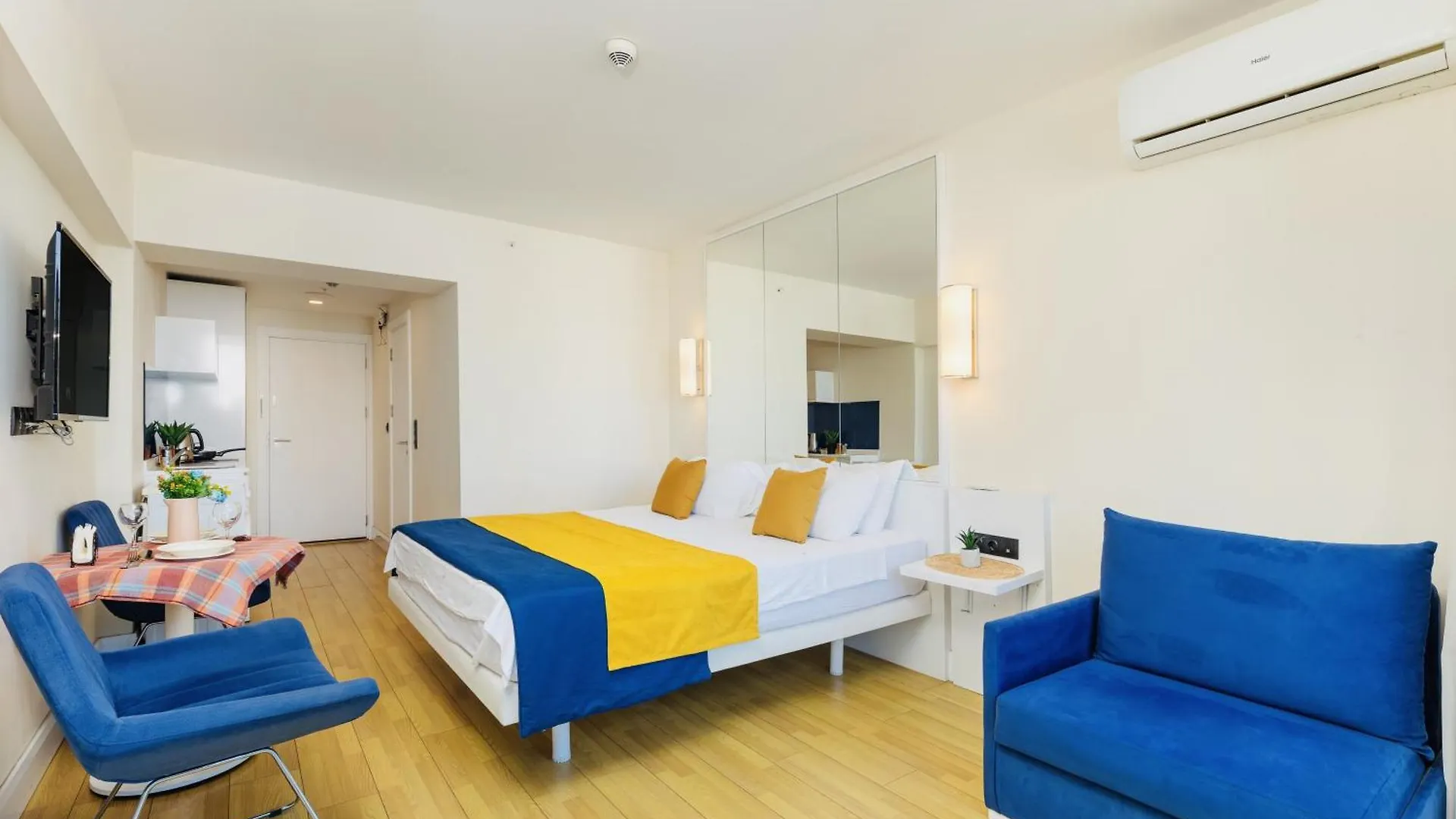 Orbita City Sea View Apartment Batoemi
