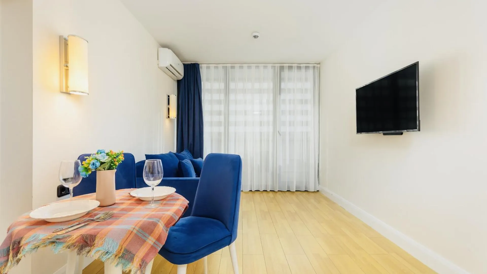 Aparthotel Orbita City Sea View Apartment Batoemi